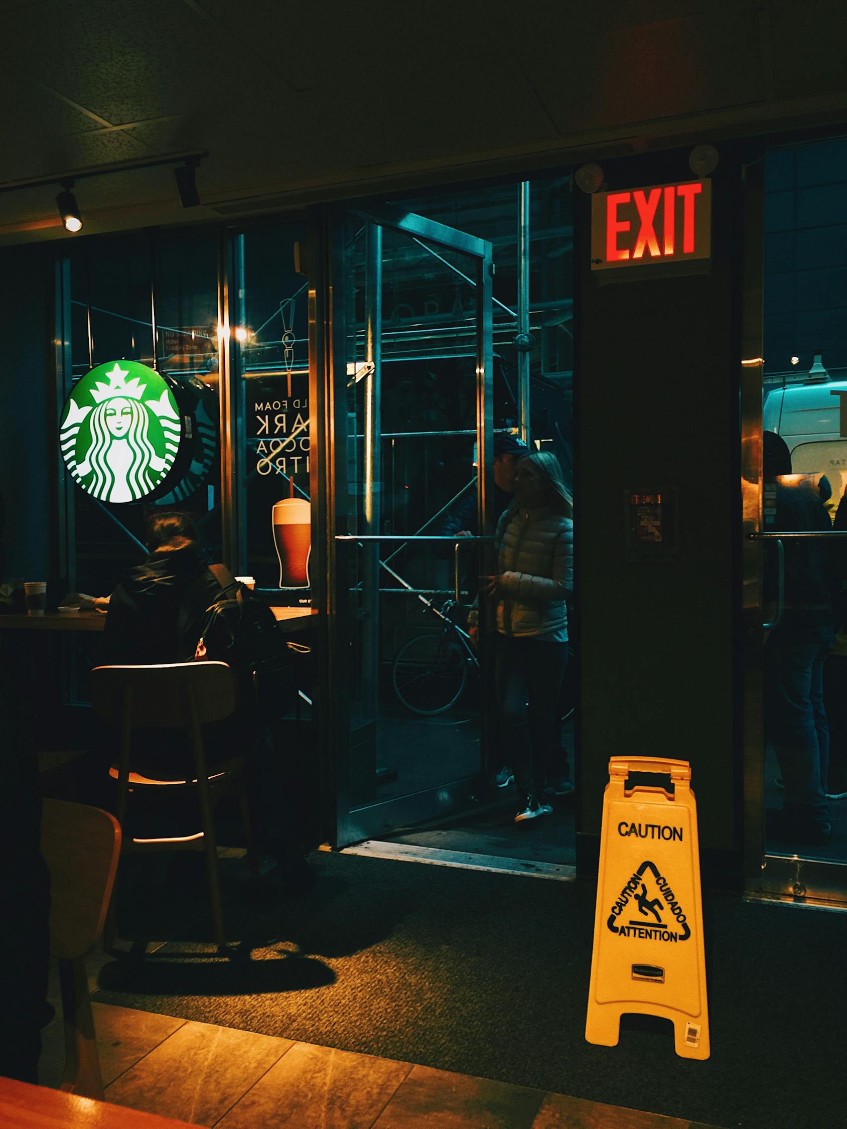 星巴克新開業(yè)店鋪，咖啡文化的極致體驗