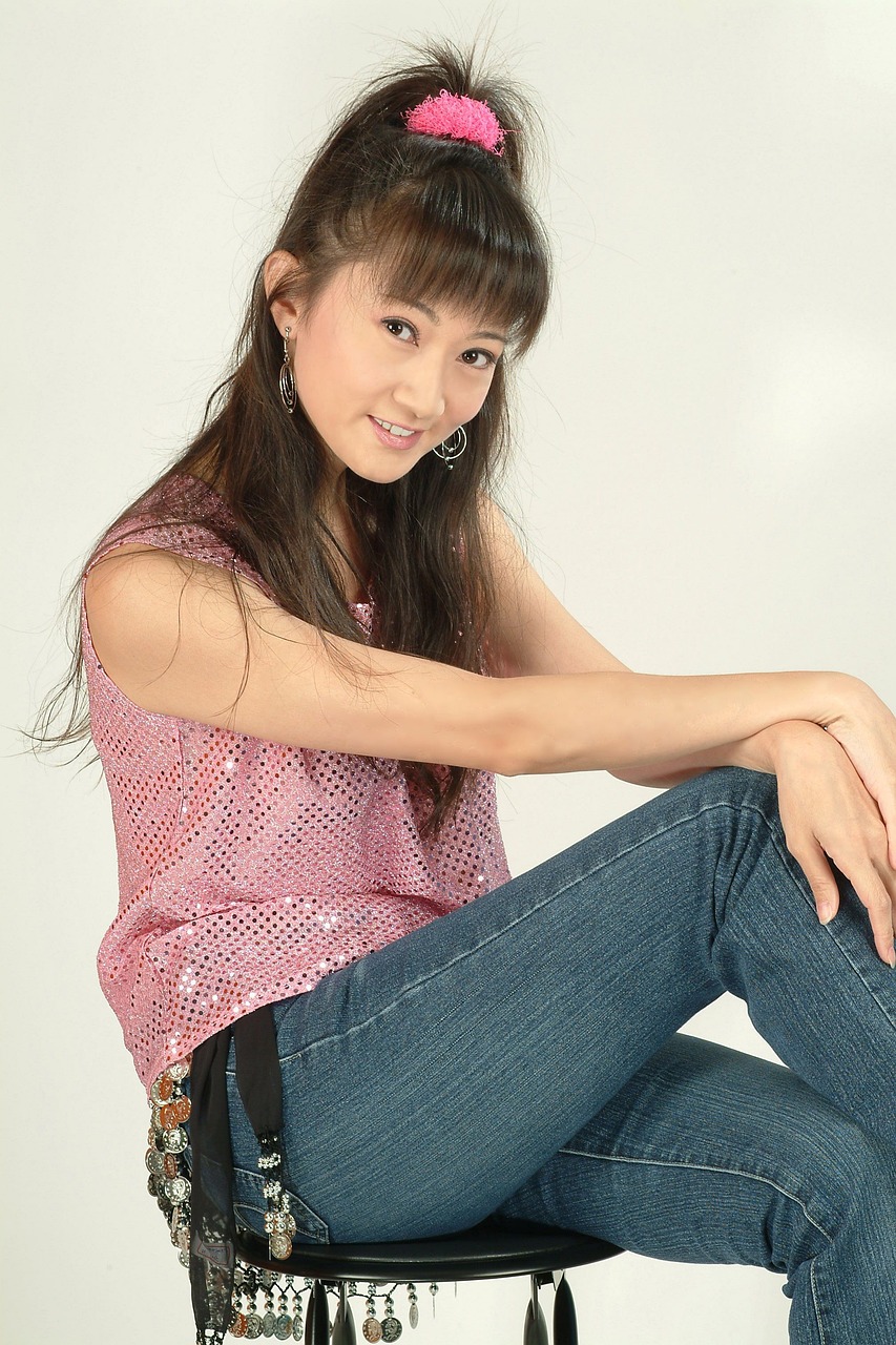 女演員吳楠，星光璀璨，魅力四溢
