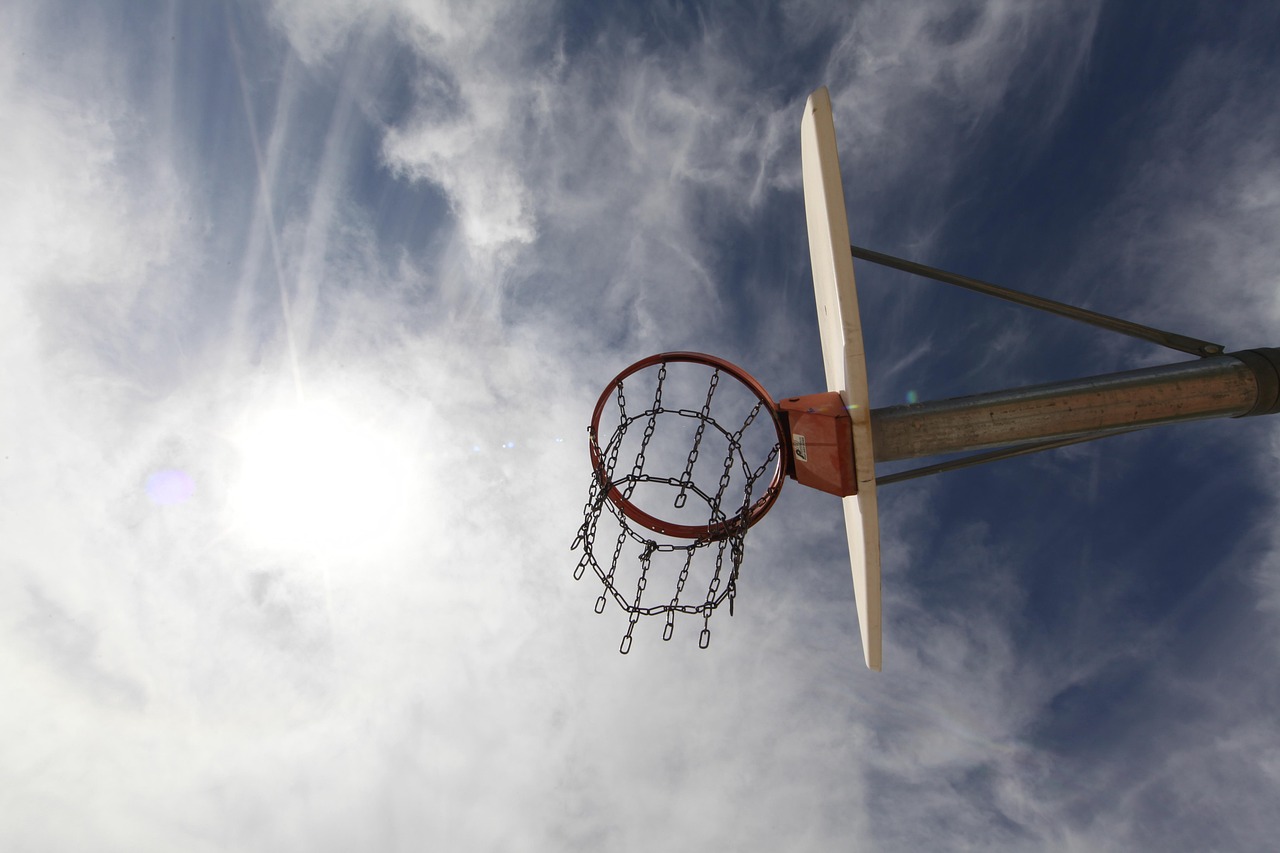 NBA今日騎士榮耀之戰(zhàn)，熱血直播，戰(zhàn)場上的輝煌對決